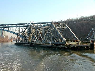 New_York_166_2001-12-04 14.44.31 DSCN7797.JPG